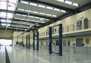 專業房屋維修與裝修服務 一站式解決廚房防水、辦公室工裝及管道疏通需求